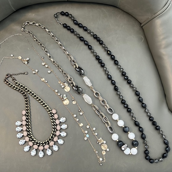 BUNDLE 4 Necklaces - Beautiful 💜 - Picture 2 of 4